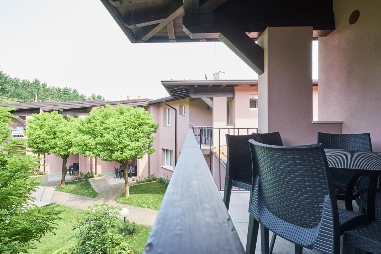 Villaggio Turistico Lugana Marina Sirmione Exterior foto