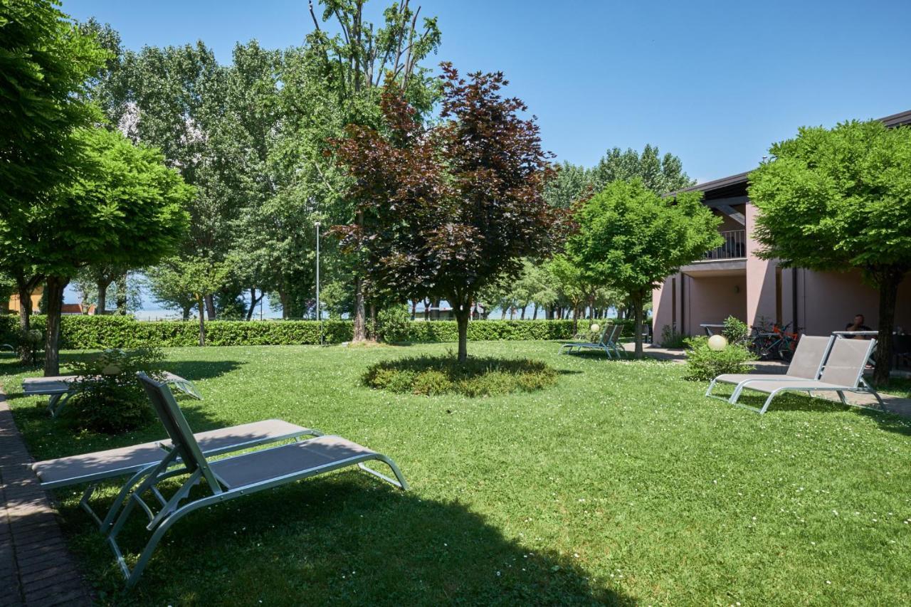 Villaggio Turistico Lugana Marina Sirmione Exterior foto