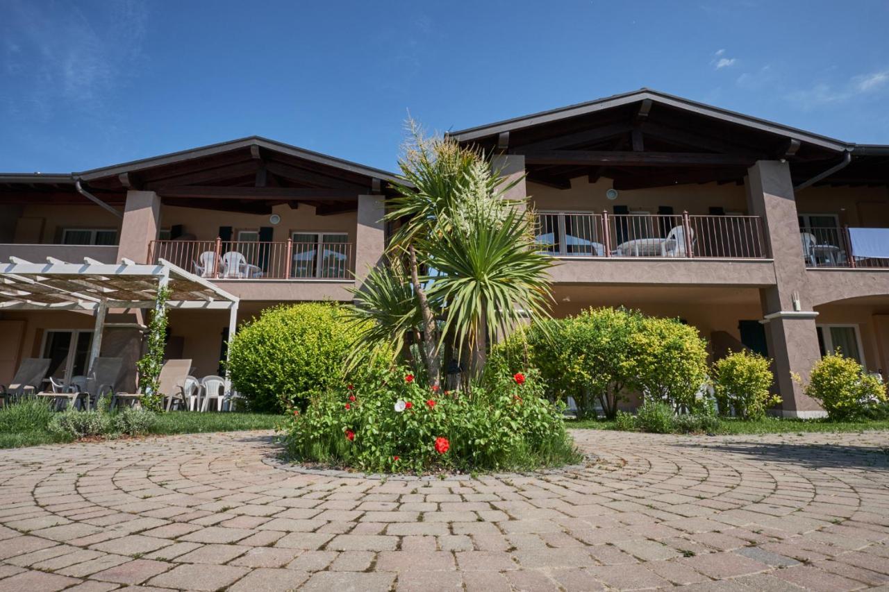 Villaggio Turistico Lugana Marina Sirmione Exterior foto