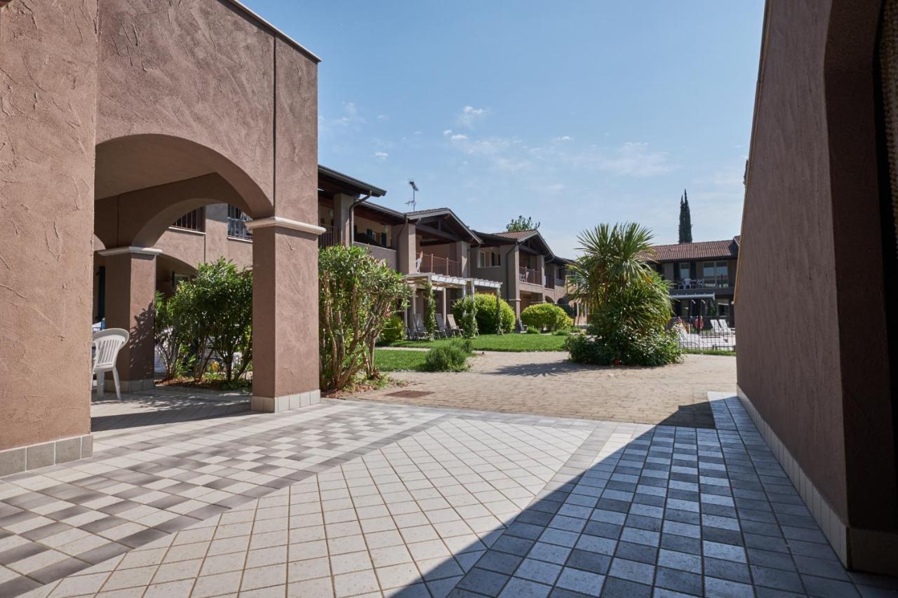 Villaggio Turistico Lugana Marina Sirmione Exterior foto